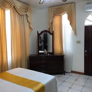 Guest house Goldenview